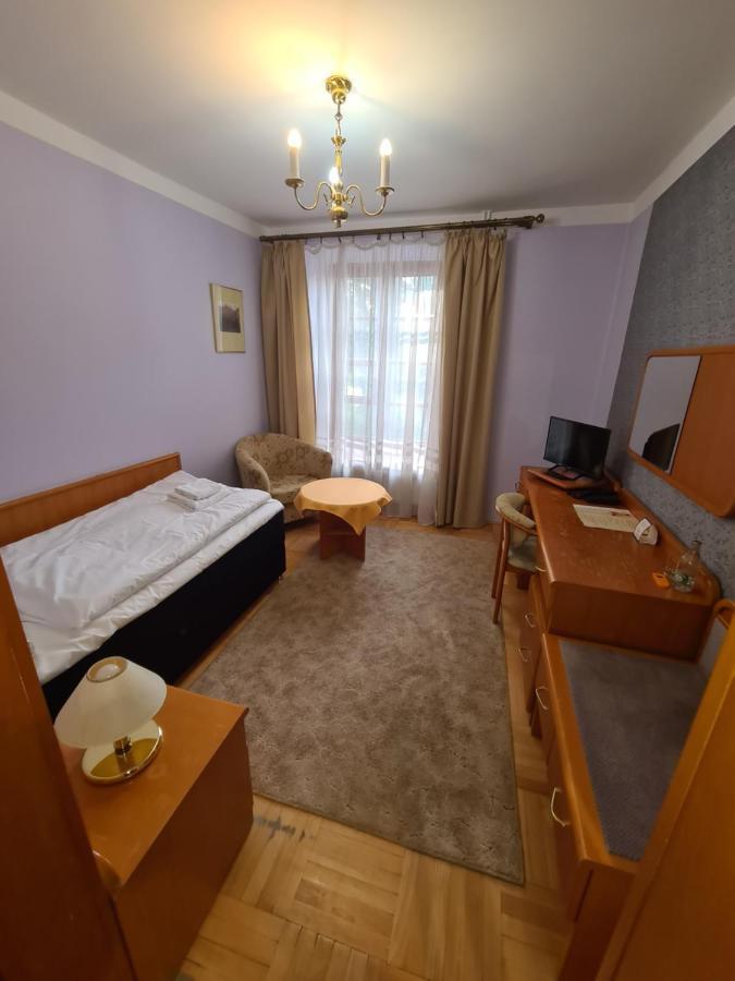 Hotel Rytwiany Palac Luaran gambar